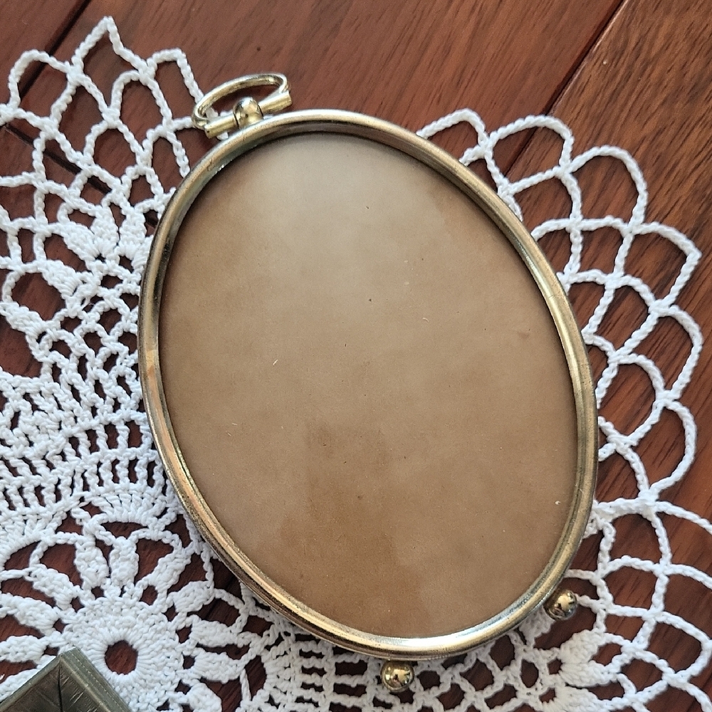 Vintage Brass Mini Picture Frames Oval and Rectangle 3 to 4 Inch Set of 3 - Picture 5 of 9